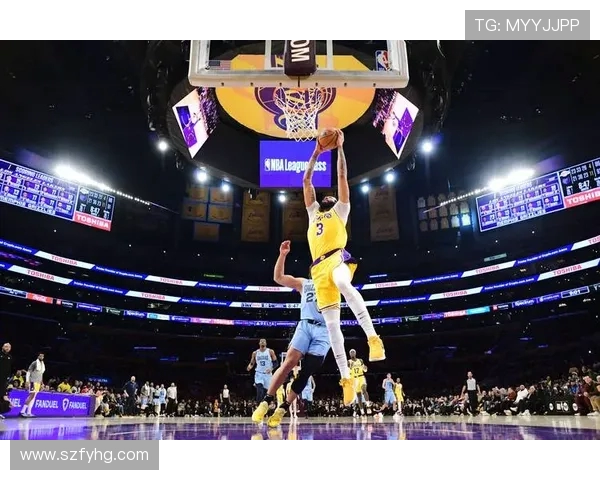 灰熊迎战湖人激战上演 关键时刻决定胜负走势