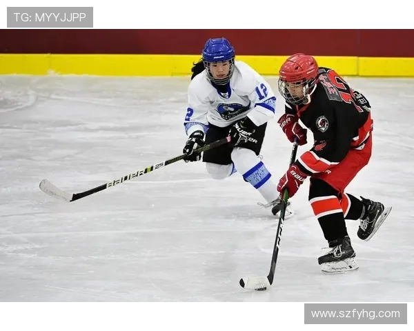 赛后分析:上海篮球队与广州篮球队心理素质对比及影响因素探讨 赛后分析:上海篮球队与广州篮球队心理素质对比及影响因素探讨