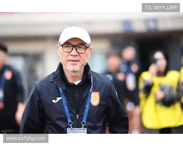 重庆足球队灵活性变革引发热议助力球队重回巅峰之路 重庆足球队灵活性变革引发热议助力球队重回巅峰之路